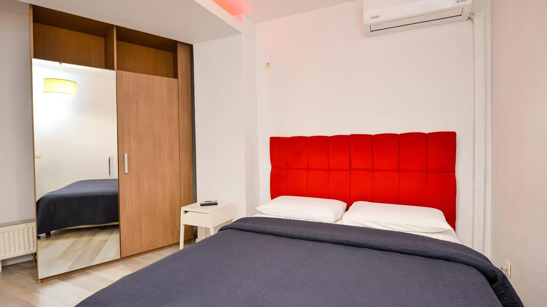 Bucharest City Center Apartment 0*,